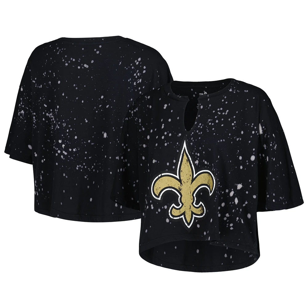 T-shirt court à col cranté Majestic Threads noir New Orleans Saints Bleach Splatter pour femmes