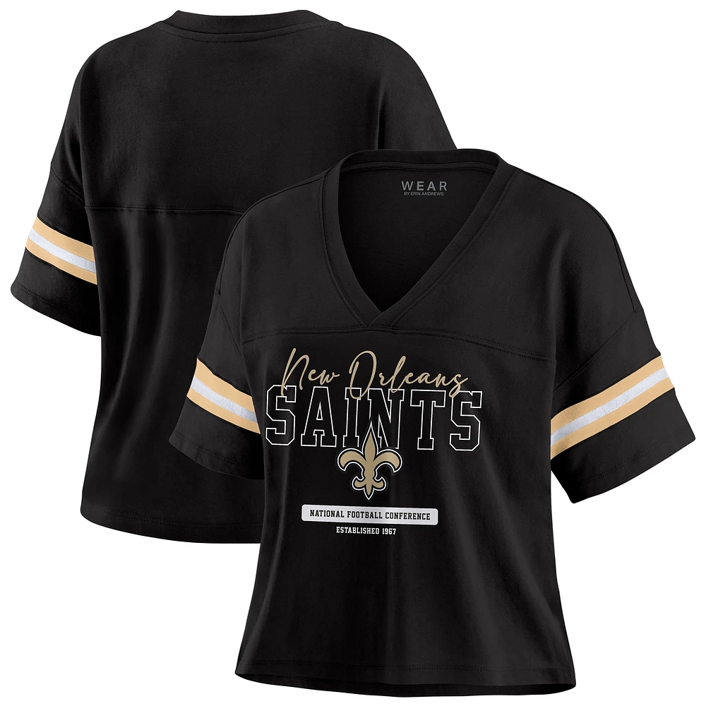 T-shirt court à col en V et blocs de couleurs pour femme WEAR by Erin Andrews, noir, style boxy, des New Orleans Saints
