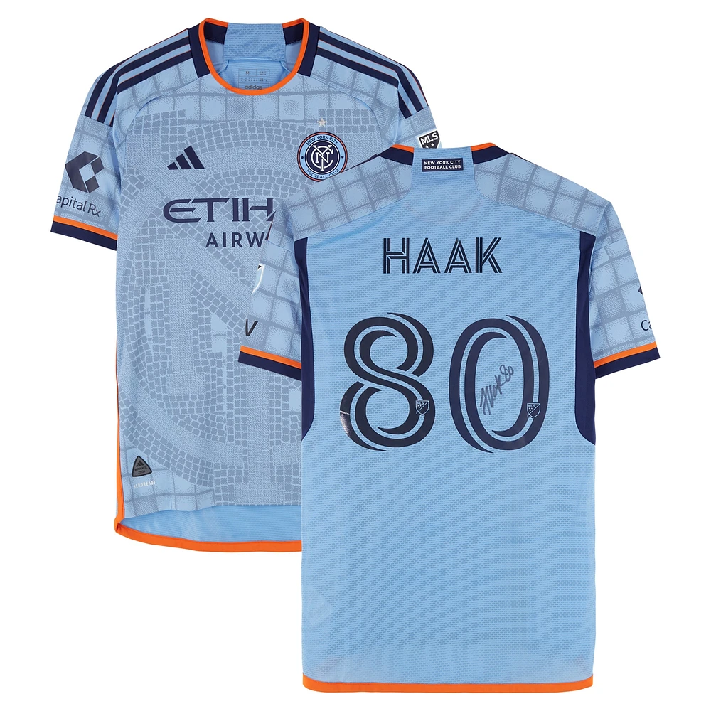 Maillot adidas bleu ciel dédicacé Justin Haak du New York City FC n° 80, utilisé lors du match de la saison 2024 de la MLS - Taille M