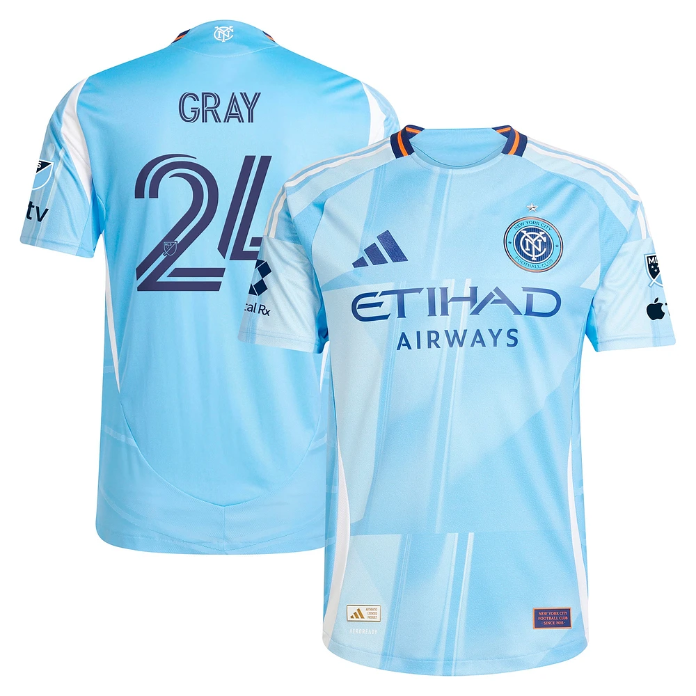 Maillot de joueur authentique The Excelsior Kit New York City FC 2025 gris bleu clair adidas Tayvon pour homme