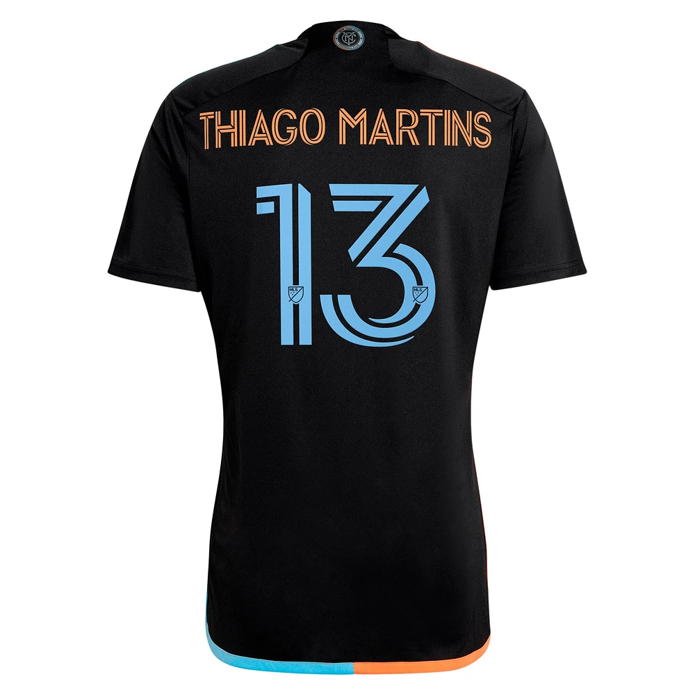 Maillot de joueur réplique adidas Thiago Martins noir New York City FC 2024 24/7 Kit pour homme