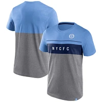 T-shirt New York City FC Striking Distance de marque Fanatics bleu ciel/gris pour homme