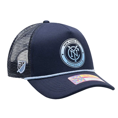 Casquette réglable bleu marine New York City FC Atmosphere Trucker pour hommes