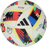 Ballon de football adidas utilisé lors des matchs du New York City FC lors de la saison 2024 de la MLS