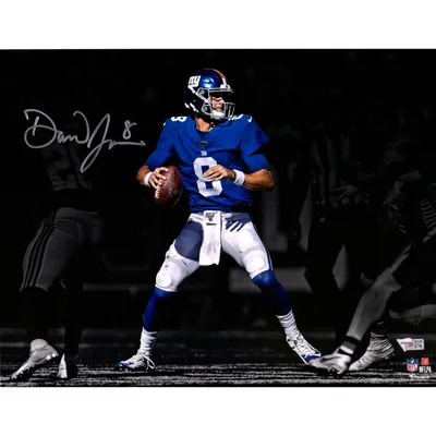 Daniel Jones New York Giants Unsigned Scramble Photograph