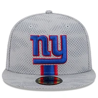 Men's New Era Gray York Giants 2024 Sideline 59FIFTY Fitted Hat