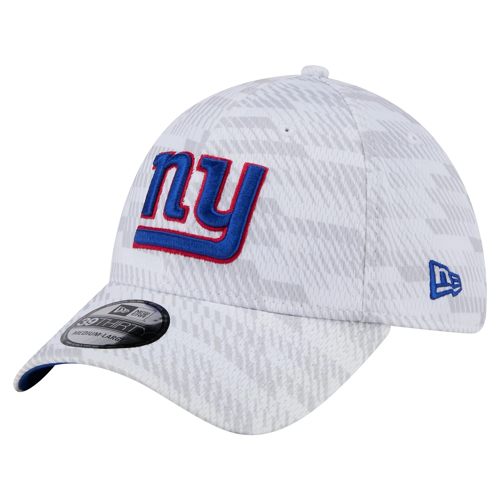 Men's New Era White York Giants Gameday Graded 39THIRTY Flex Hat