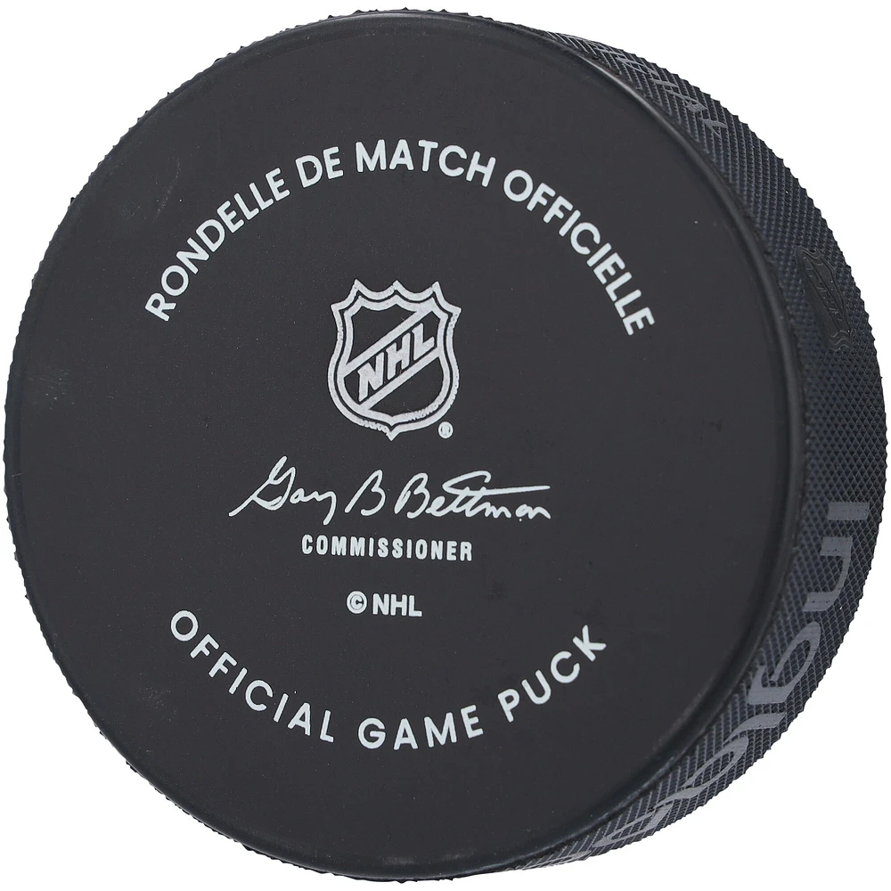 Rondelle de match officielle autographiée par Bo Horvat des Islanders de New York