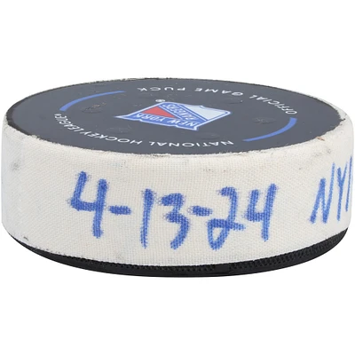Rondelle de but utilisée par Brock Nelson lors du match des Islanders de New York contre les Rangers de New York le 13 avril 2024 - Premier des deux buts marqués