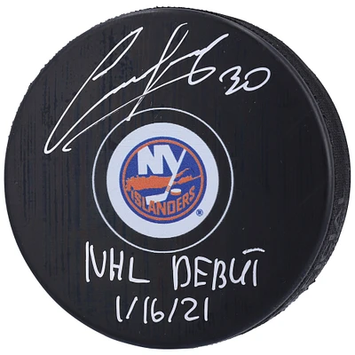 Rondelle de hockey autographiée par Ilya Sorokin des Islanders de New York avec l'inscription « NHL Debut 1/16/21 »