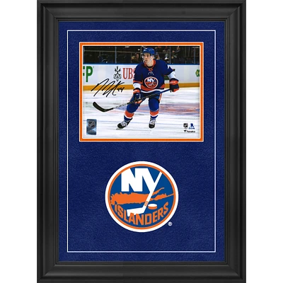Photographie encadrée de luxe autographiée de Jean-Gabriel Pageau, maillot bleu des Islanders de New York, 8" x 10"