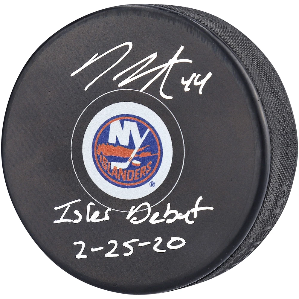 Rondelle de hockey autographiée par Jean-Gabriel Pageau des Islanders de New York avec l'inscription « Isles Debut 2/25/20 »