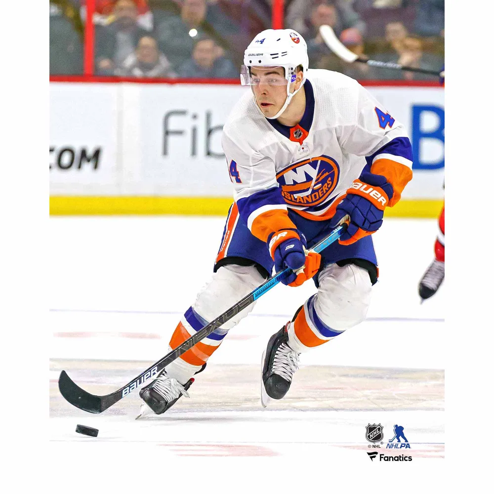 Claude Giroux Philadelphia Flyers Fanatics Authentic Unsigned Orange Jersey Skating Photograph