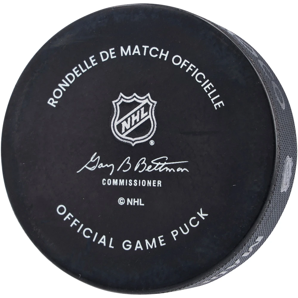 Rondelle de match officielle autographiée par Mat Barzal des Islanders de New York
