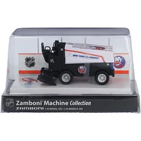Zamboni moulée sous pression autographiée à l'échelle 1:43 de Mathew Barzal par les Islanders de New York