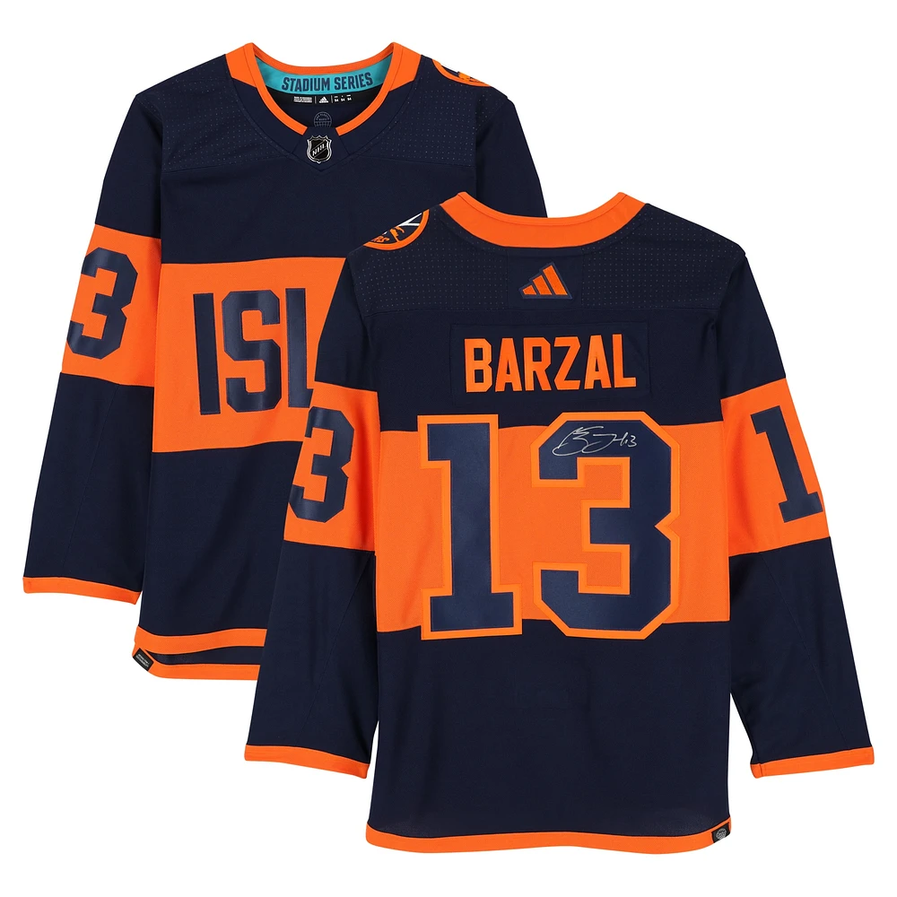 Maillot adidas authentique dédicacé par Mathew Barzal des Islanders de New York pour la Stadium Series 2024