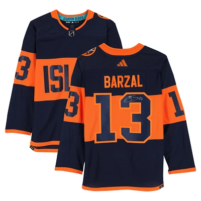 Maillot adidas authentique dédicacé par Mathew Barzal des Islanders de New York pour la Stadium Series 2024
