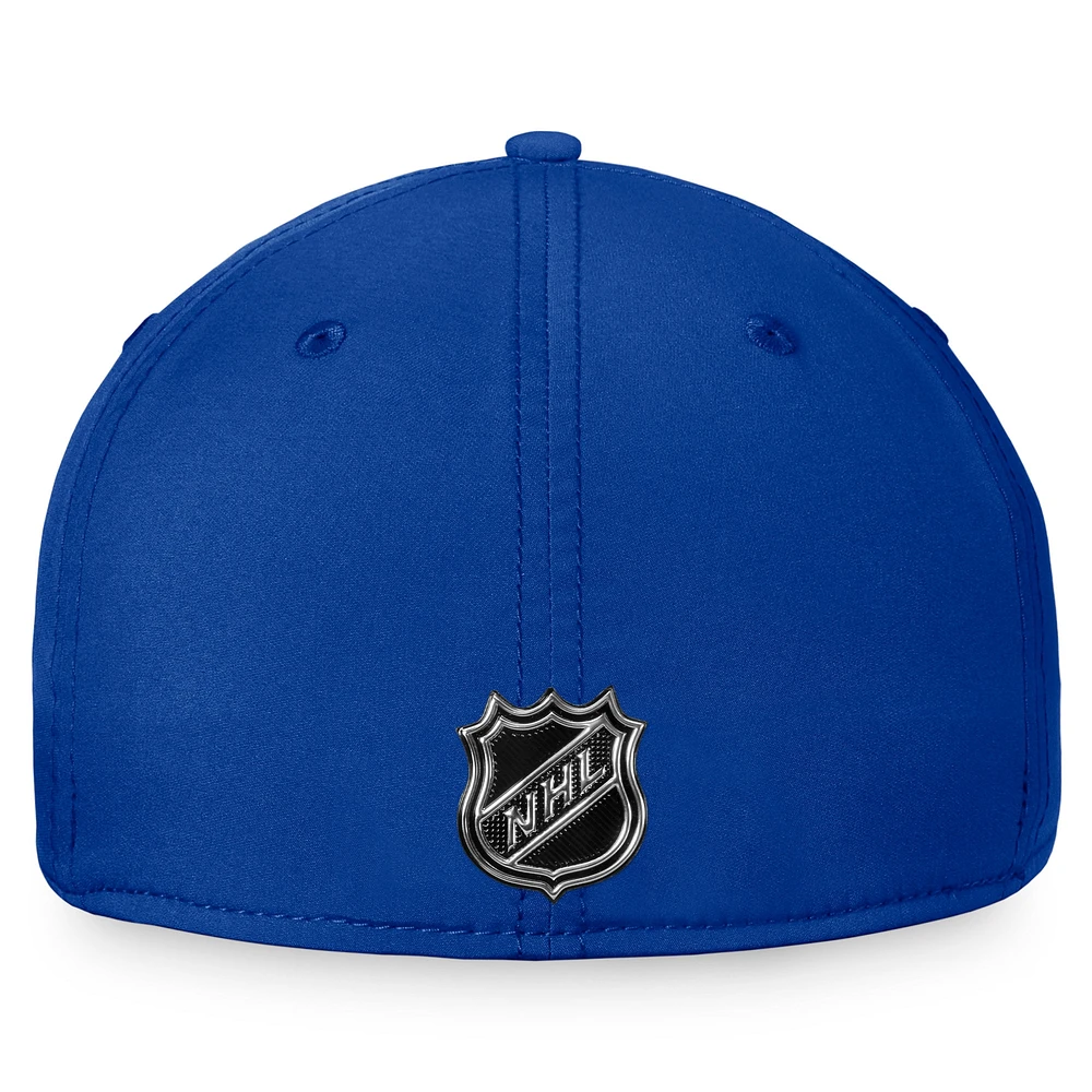 Casquette flexible authentique pour le camp d'entraînement professionnel 2022 Fanatics Royal New York Islanders hommes