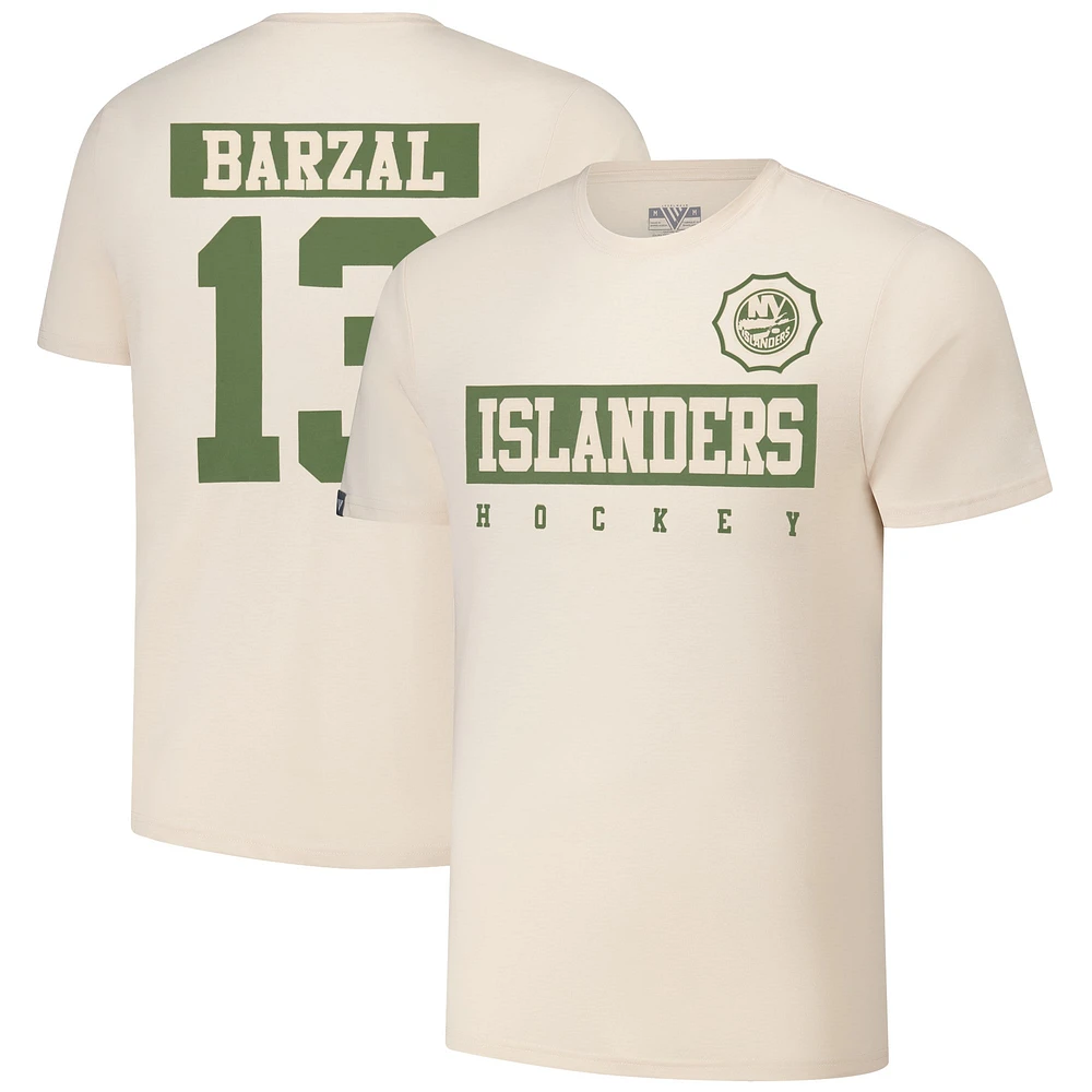 T-shirt Mathew Barzal pour homme avec nom et numéro de joueur Richmond Delta des Islanders New York 2024 la LNH en guise d'appréciation militaire