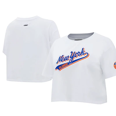 Women's Pro Standard White New York Islanders Boxy Script Tail Cropped T-Shirt