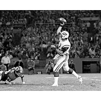 Photographie non signée de Joe Namath, joueur des Jets New York, en train lancer