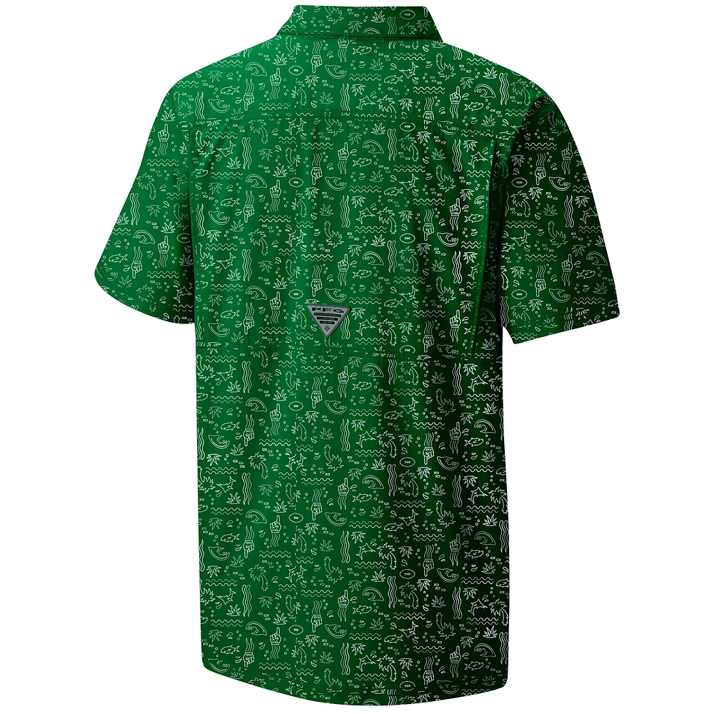 Men's Columbia PFG Green New York Jets Super Slack Tide Omni-Wick Button-Up Shirt