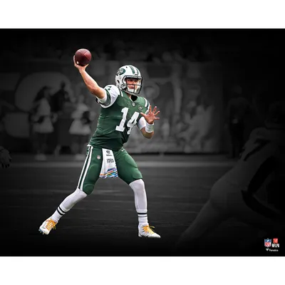 Joe Namath New York Jets Unsigned Throwing Photograph