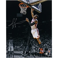 Photographie autographiée de 16" x 20" de Amar'e Stoudemire des New York Knicks lors du match Dunk vs. Miami Heat