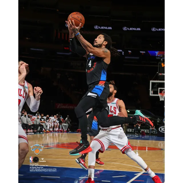 Derrick Rose New York Knicks Unsigned Shooting In White Jersey