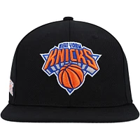 Casquette Snapback noire Mitchell & Ness New York Knicks Side Core 2.0 pour hommes
