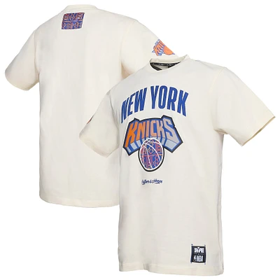 T-shirt premium NBA x Two Hype pour homme, couleur crème, collection Culture & Hoops des New York Knicks