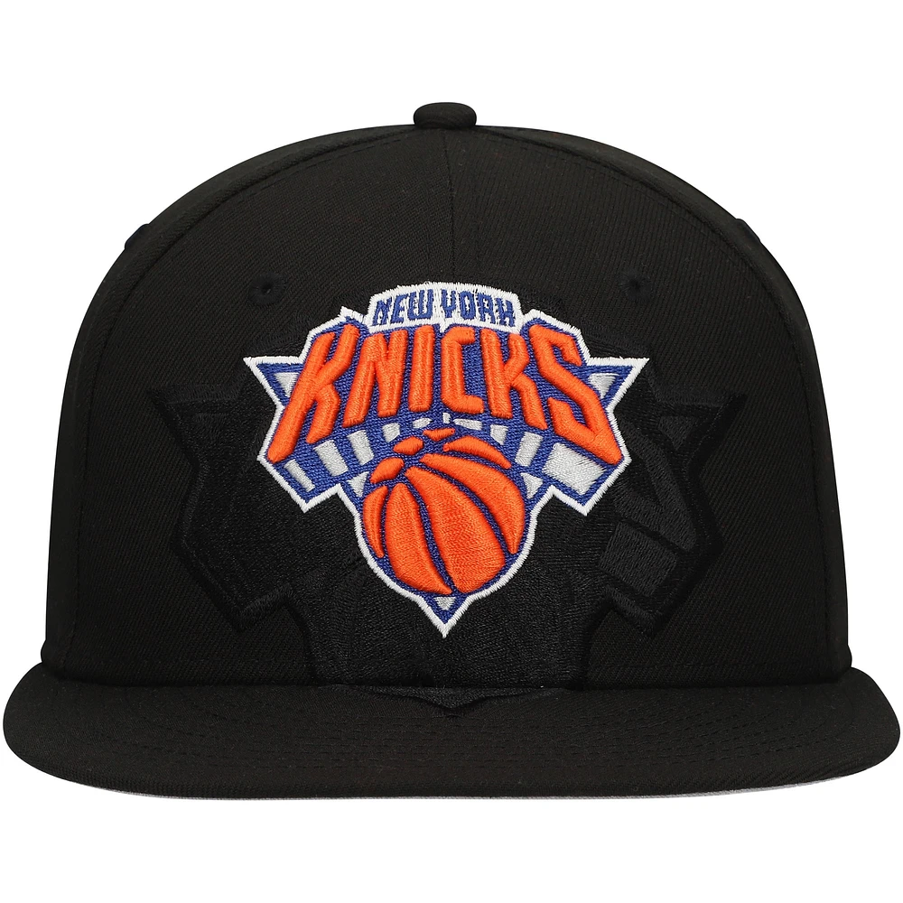 Casquette ajustée 59FIFTY noire avec logo Blackout Shadow des New York Knicks Era pour hommes