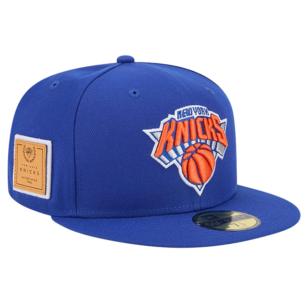 Casquette ajustée 59FIFTY New Era York Knicks Court Sport pour hommes avec application en cuir