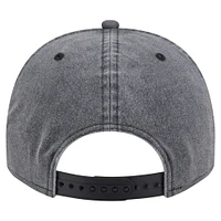 Men's New Era  Charcoal New York Knicks Throwback Washed Pre-Curved 9FIFTY Snapback Hat