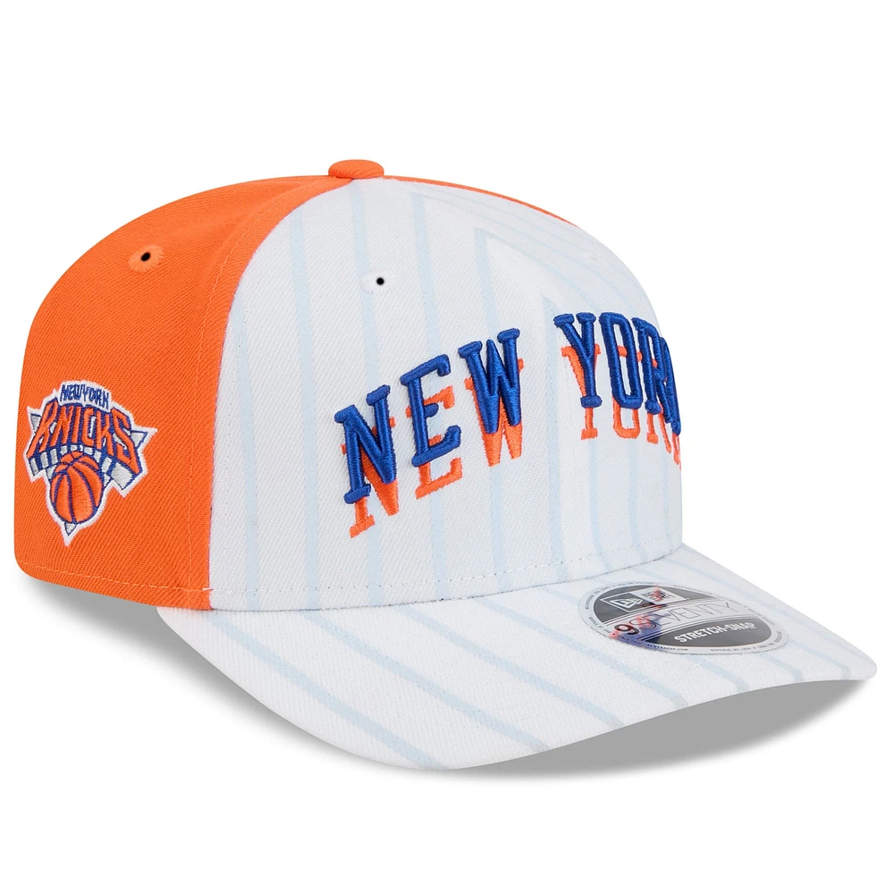 Casquette extensible à boutons-pression New Era New York Knicks City Edition 2024/25 9SEVENTY pour homme