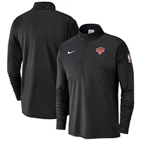 Haut à demi-zip Nike noir New York Knicks 2024/25 Courtside Performance pour homme