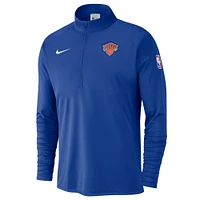 Haut à demi-zip Nike bleu New York Knicks 2024/25 Courtside Performance pour homme