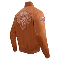 Veste zippée complète Paint The City Pro Standard marron pour homme des New York Knicks