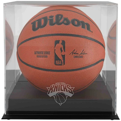 Vitrine de présentation de basket-ball avec logo de l'équipe de base noire des New York Knicks et dos en miroir