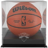 Vitrine de présentation de basket-ball avec logo de l'équipe de base noire des New York Knicks et dos en miroir