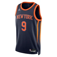 Maillot New York Knicks Swingman Jordan Brand RJ Barrett Navy Unisexe - Statement Edition