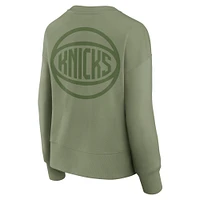 Sweat-shirt à enfiler Fanatics Olive New York Knicks Elements Flow pour femme