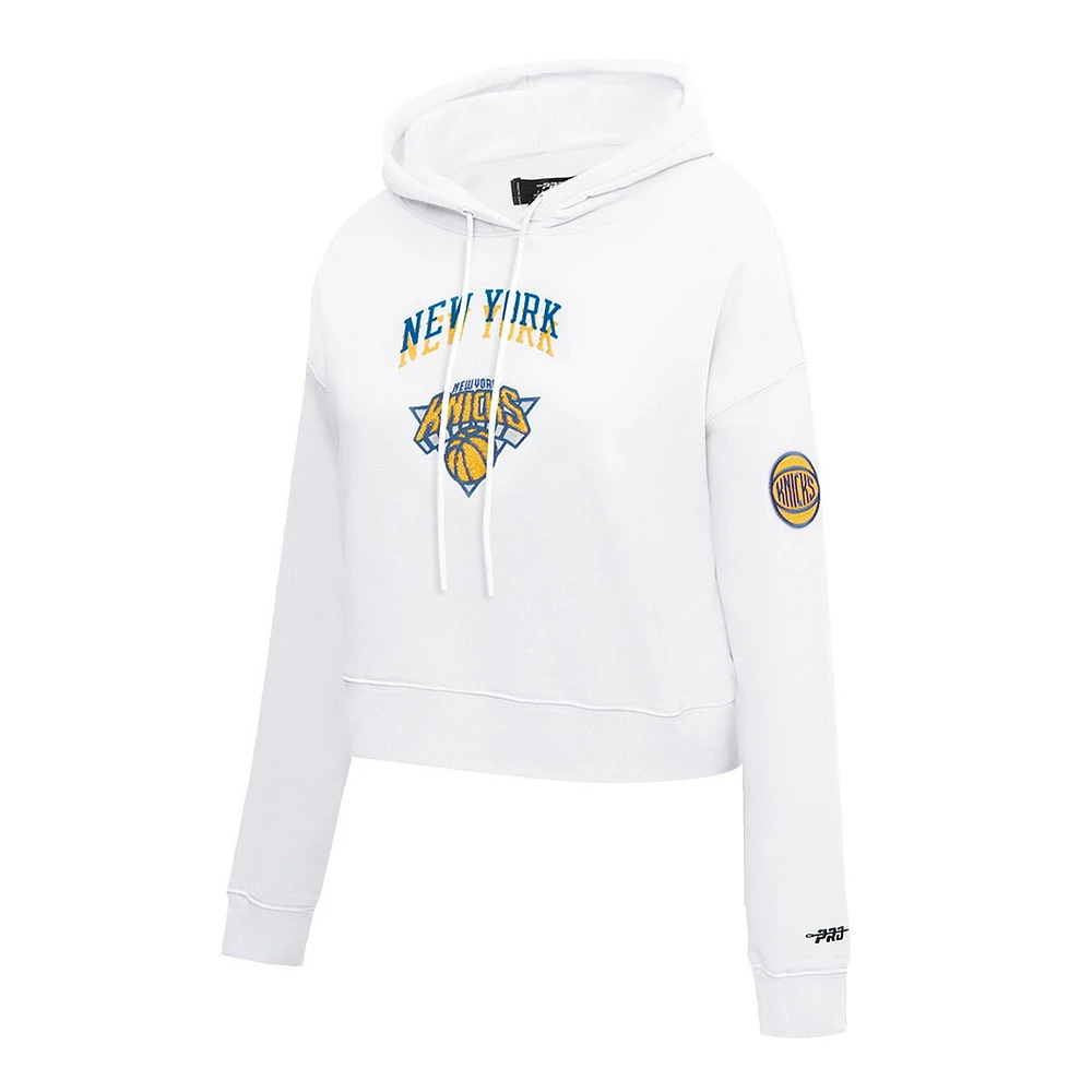 Sweat à capuche court en chenille avec appliques pour femme Pro Standard New York Knicks City Edition 2024/25 blanc