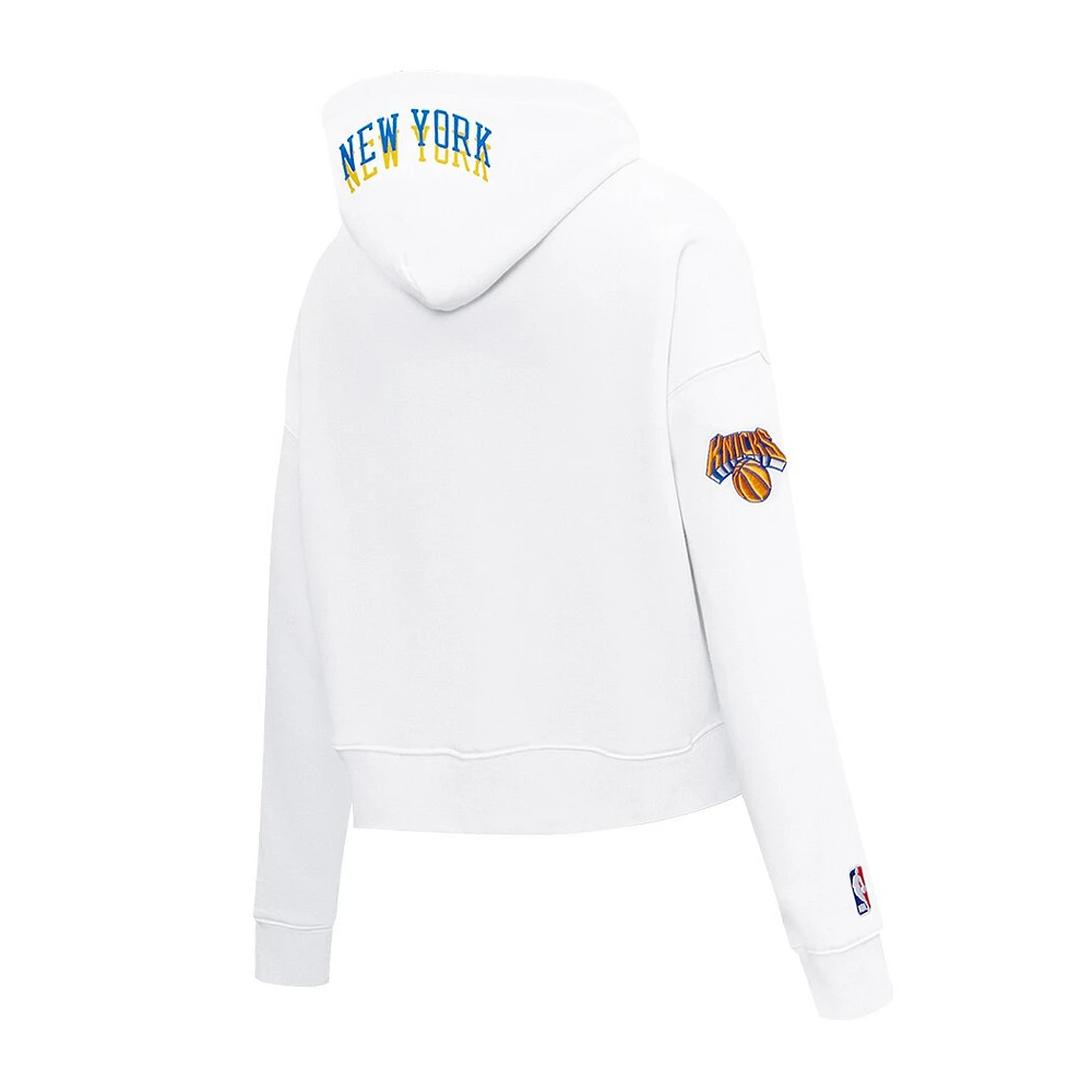 Sweat à capuche court en chenille avec appliques pour femme Pro Standard New York Knicks City Edition 2024/25 blanc