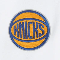 Sweat à capuche court en chenille avec appliques pour femme Pro Standard New York Knicks City Edition 2024/25 blanc