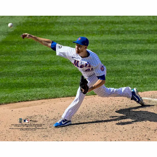 Lids Jacob deGrom New York Mets Fanatics Authentic Autographed 16'' x 20''  Glove at Chest Framed Photograph