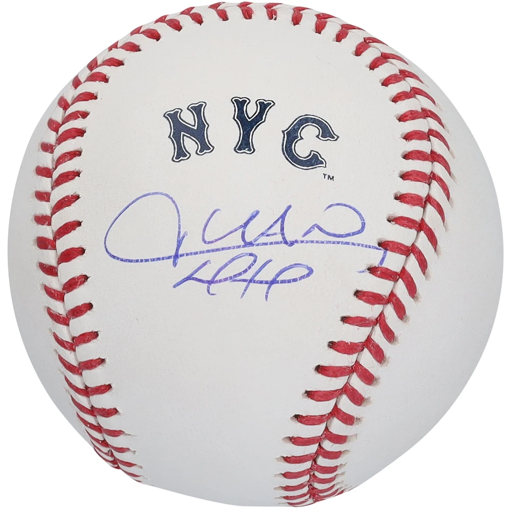 Juan Soto, New York Mets, a dédicacé le logo City Connect 2024 de sa casquette de baseball