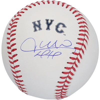 Juan Soto, New York Mets, a dédicacé le logo City Connect 2024 de sa casquette de baseball