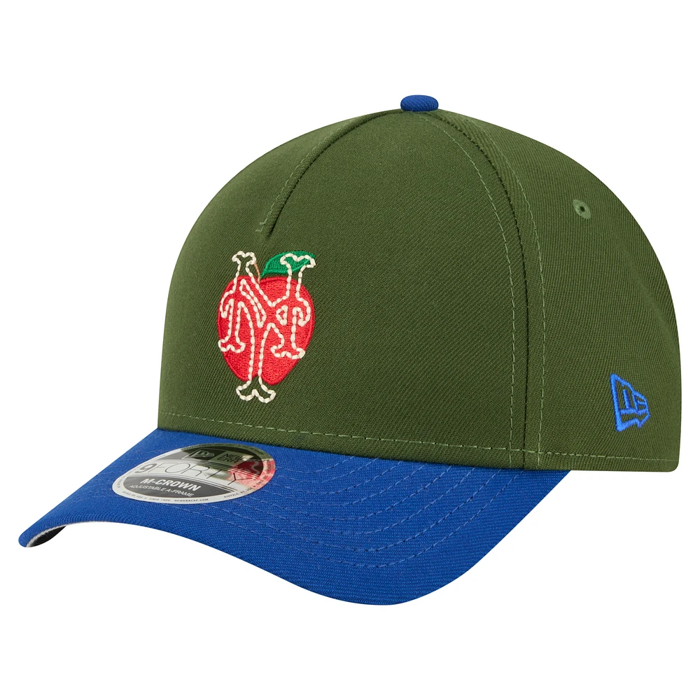 Men's New Era Dark Green New York Mets City Feature 9FORTY A-Frame Adjustable Hat