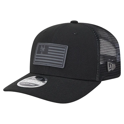Casquette extensible New Era noire New York Mets 9SEVENTY pour homme avec drapeau ton sur ton